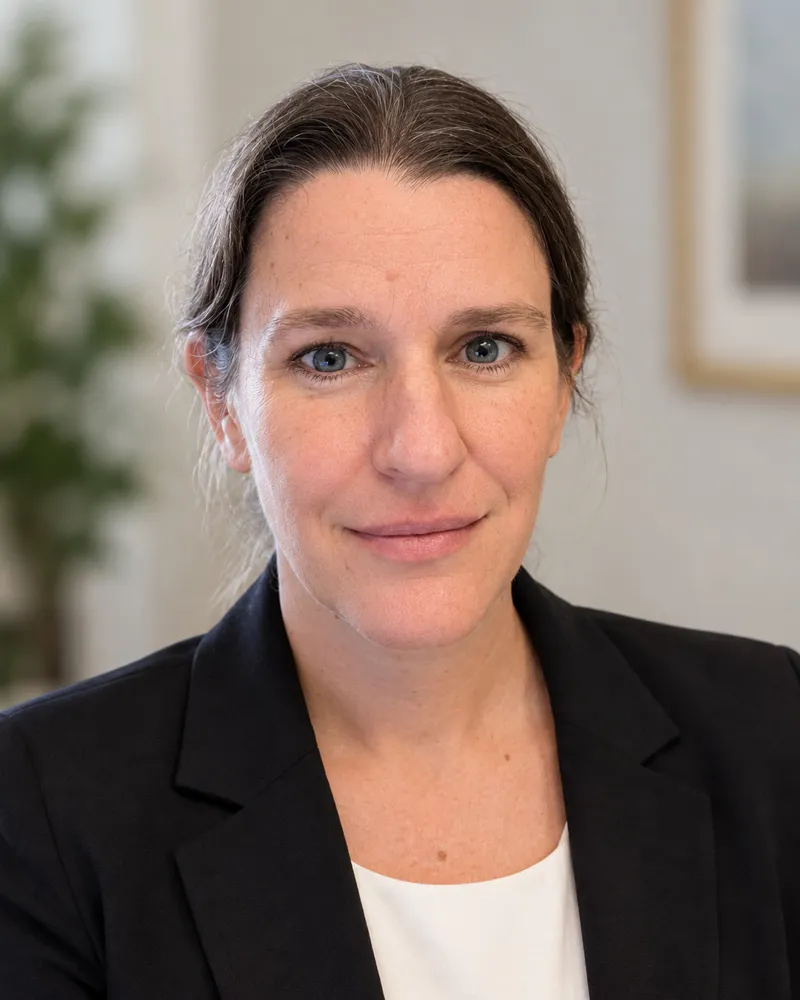 Dr. Ashley Carlson