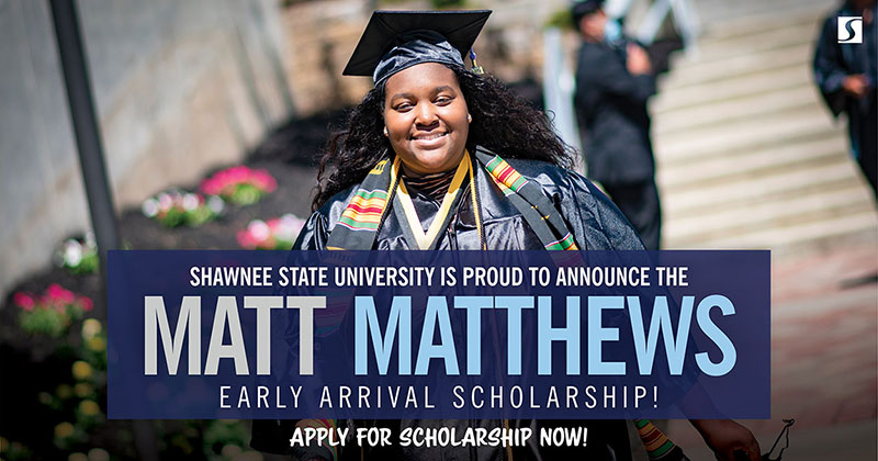 Graphic with the text "Apply now for Scholarship"