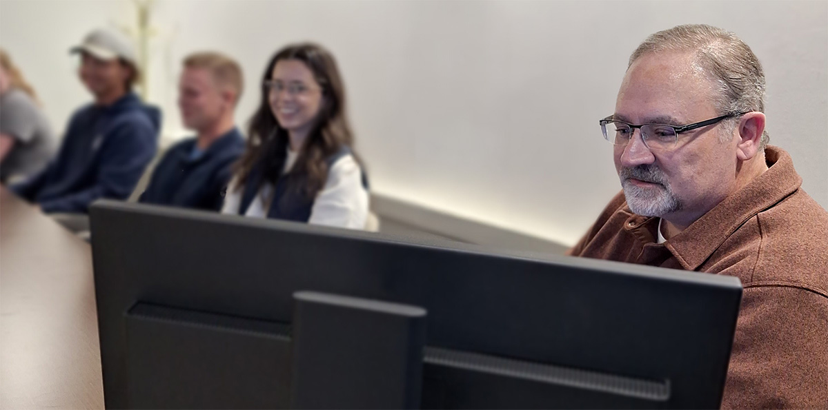 Dr. Terry Hapney teaching MBA class