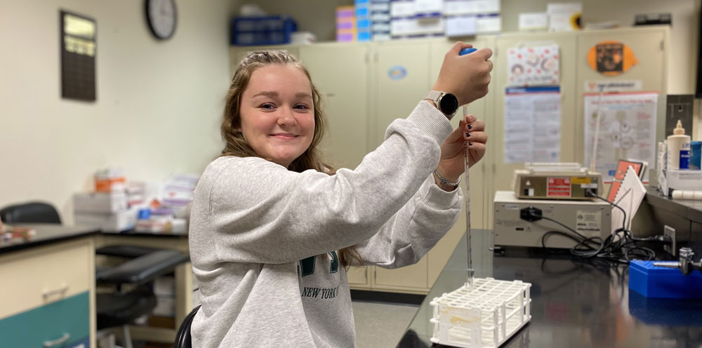 Picture of MLT Student Julia Clark