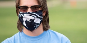SSU student wearing a face mask on campus